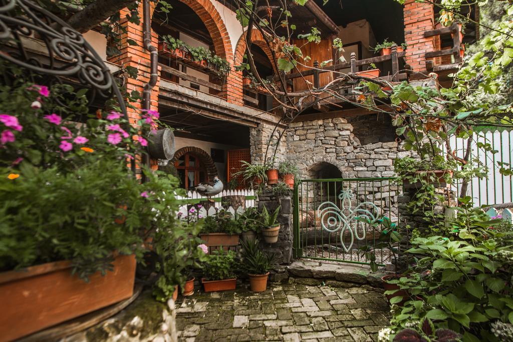 Hotel Restaurant Bujtina E Gjelit Tirana Extérieur photo