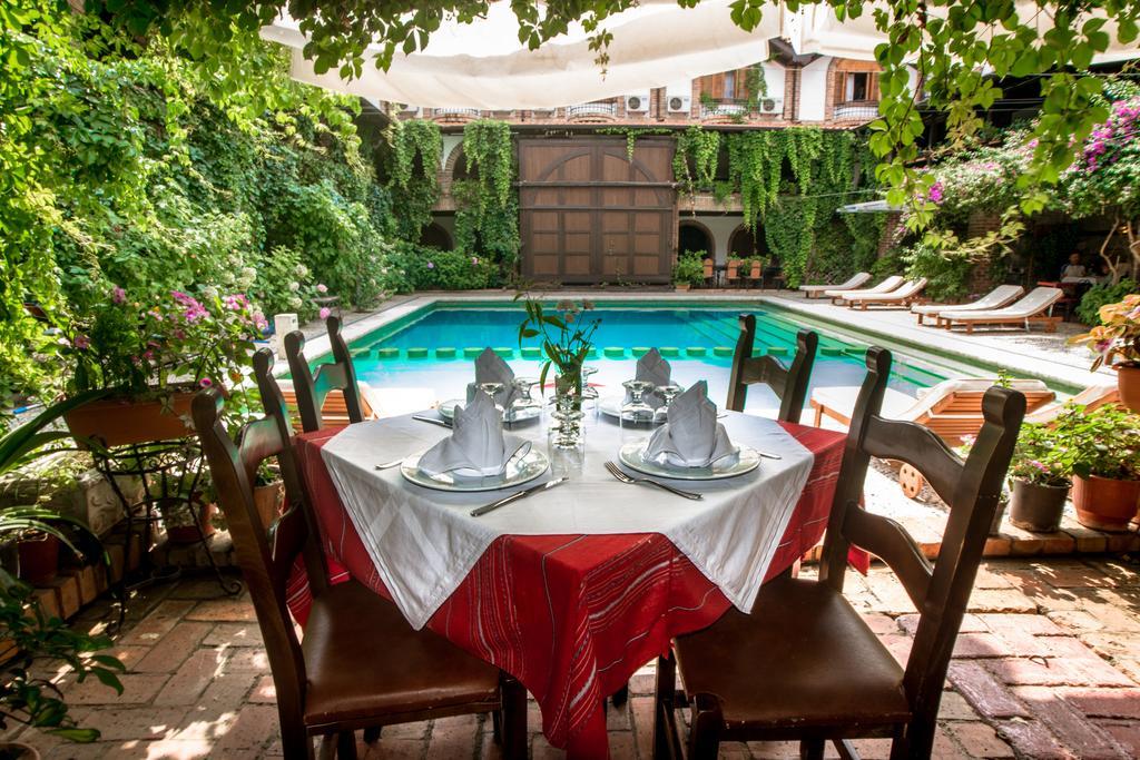 Hotel Restaurant Bujtina E Gjelit Tirana Extérieur photo