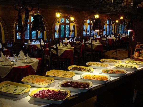 Hotel Restaurant Bujtina E Gjelit Tirana Extérieur photo