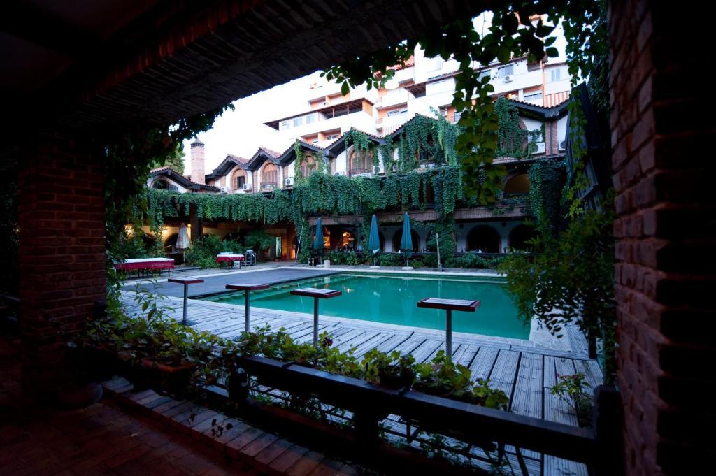 Hotel Restaurant Bujtina E Gjelit Tirana Extérieur photo