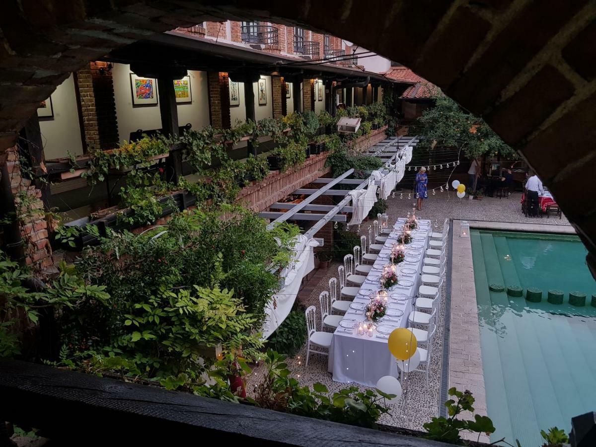 Hotel Restaurant Bujtina E Gjelit Tirana Extérieur photo